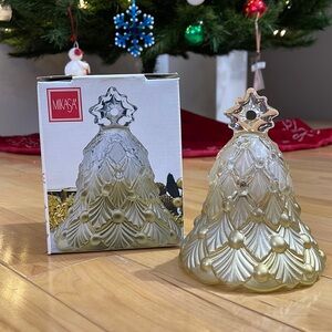 🆕 New in Box Mikasa Winter Dreams Gold Glass Bell ❄️